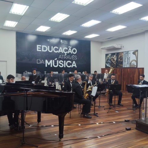 Big Band do Projeto Música nas Escolas apresenta concerto gospel em Barra Mansa